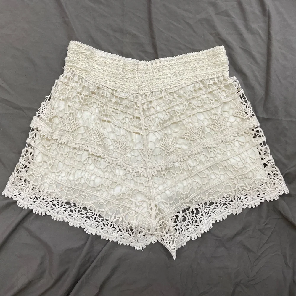 Blue Island High Waist Crochet shorts Size Large